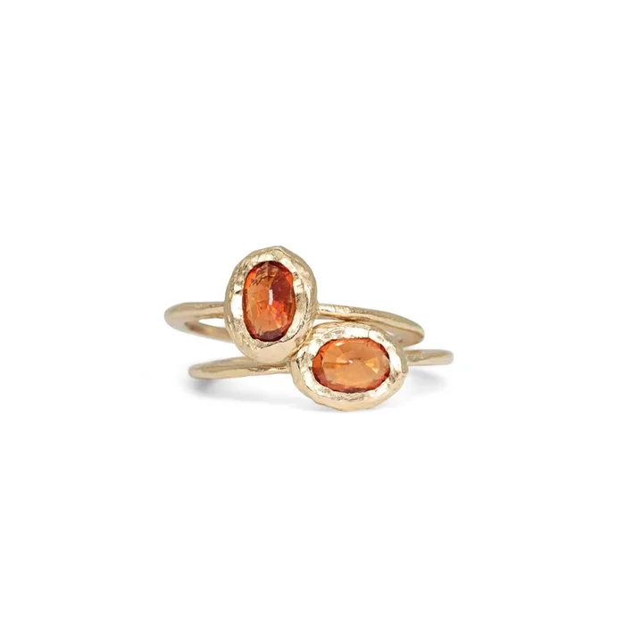 18K Oval Stone Ring in Poppy Red Sapphire