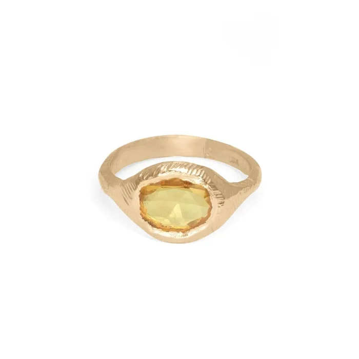 18K Signet Ring in Yellow Sapphire
