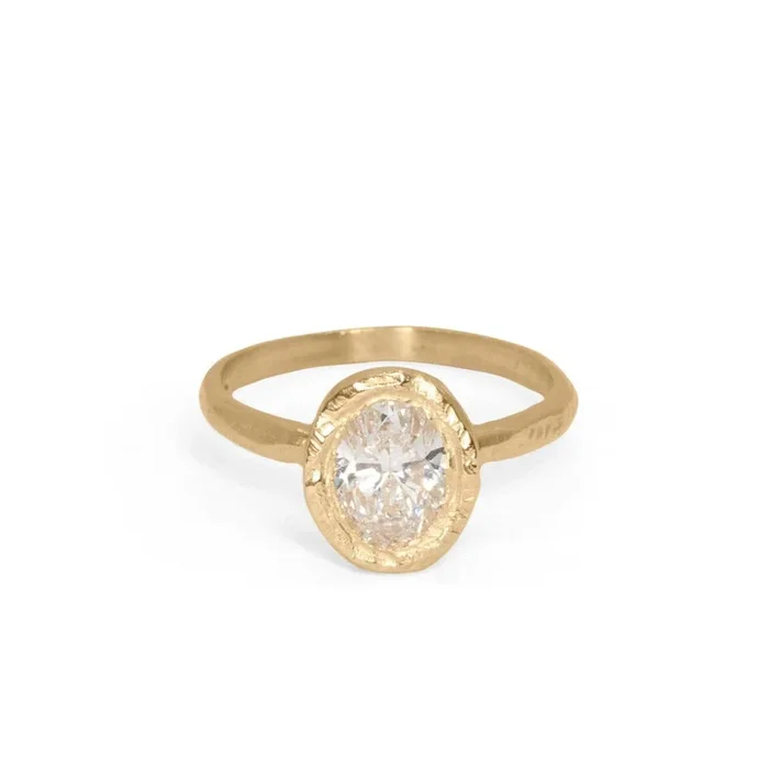 18K Smith Engagement Ring with 1.00ct Oval Brilliant Cut Diamond