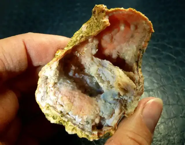 190 CTS MOROCCAN COBALT CALCITE STALACTITES RT2360