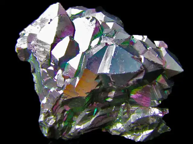 195 CTS STUNNING TITANIUM TREATED CRYSTAL MYGM 719