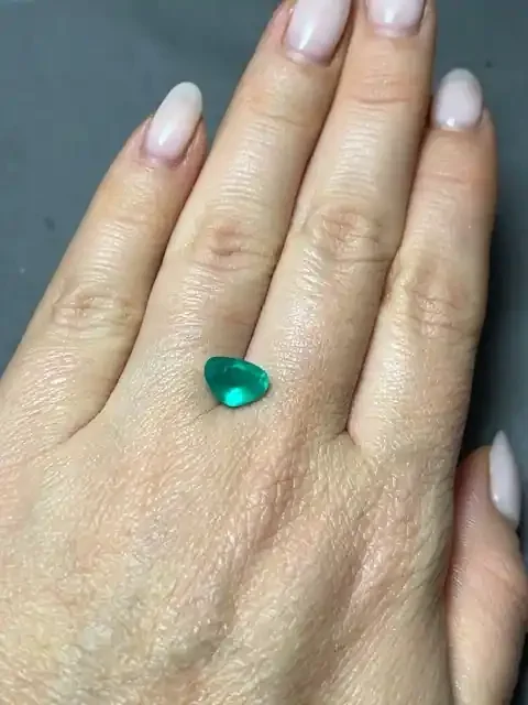 2,09ct colombian emerald 12/1945 columbian emerald natural emerald