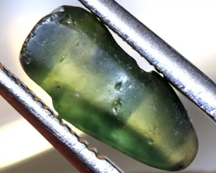 2.15 CTS AUSTRALIAN SAPPHIRE NATURAL CRYSTAL RG-4004