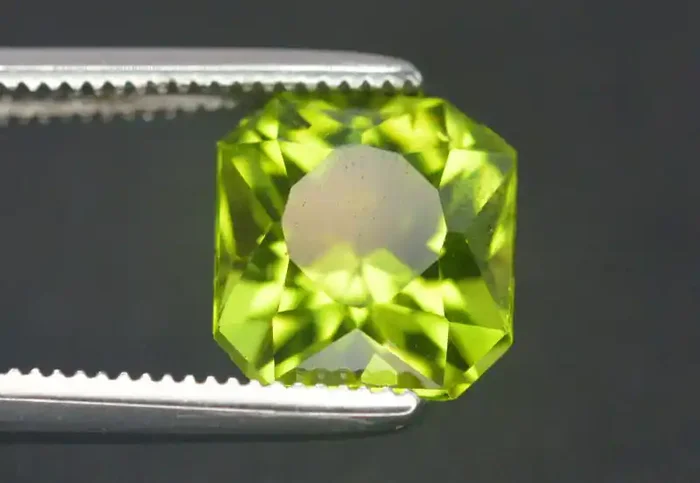 2.25 Ct Natural Top Quality Peridot—-SKU-82