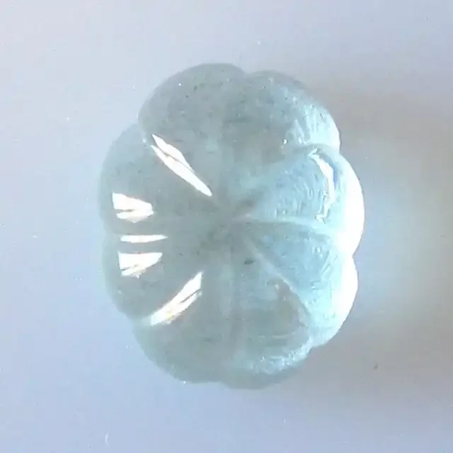 2.28cts Natural Aquamarine Oval Flutted Cabochon