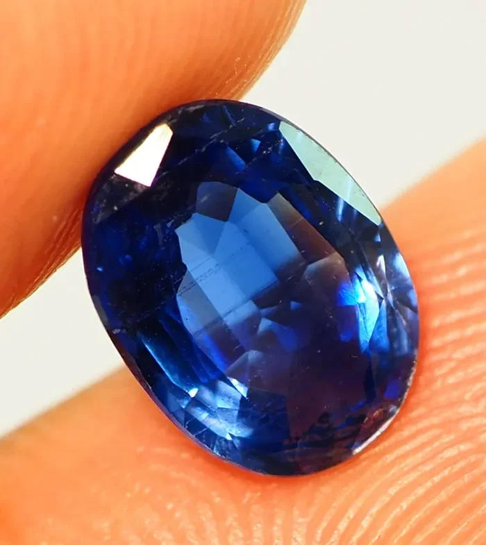 2.55CT BEAUTIFUL KYANITE RS9