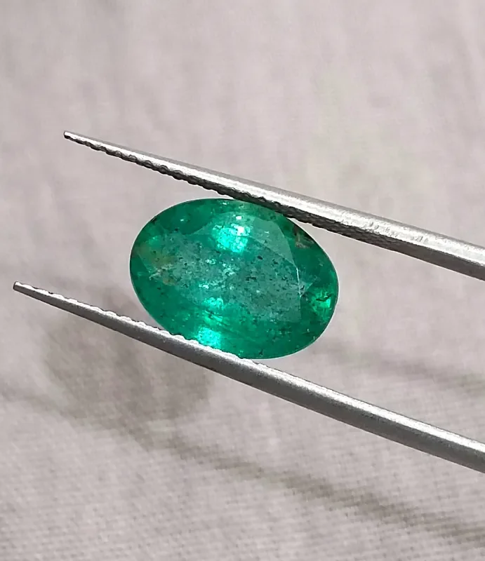 2.88cts Zambian Emerald , 100% Natural Gemstone
