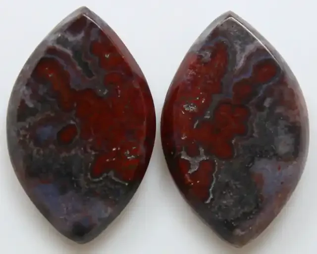 20.30 CTS PLUM AGATE PAIR PAUL BUNYAN CALIFORNIA AREA