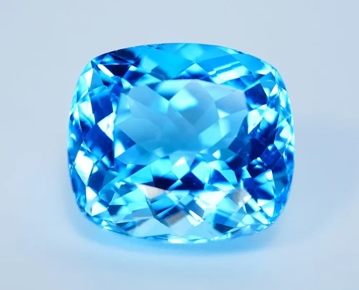 20.40 ct.VVS Natural Swiss Intense Vivid Blue Topaz – ALGT Certificate