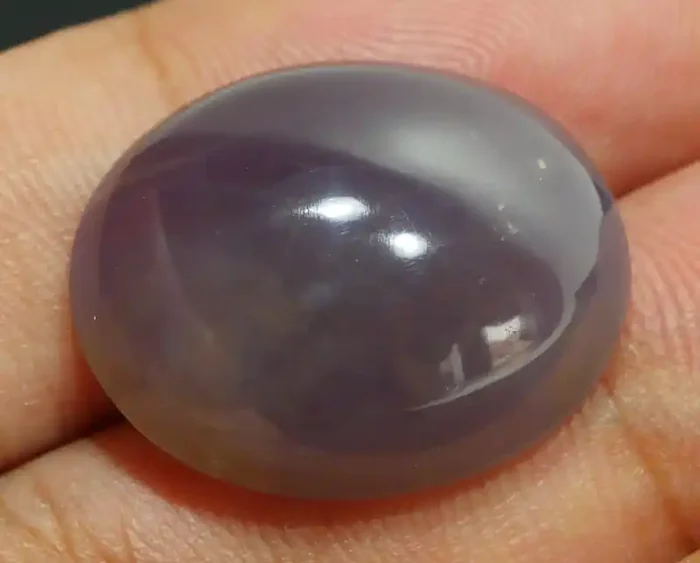20.45 CRT NATURAL INDONEISAN PURPLE CHALCEDONY AA GRADE-H35-