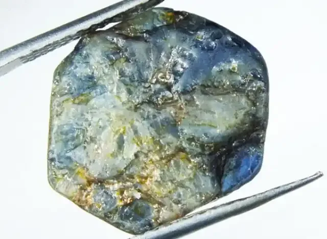 20.8 CTS SAPPHIRE BOMB FROM ANAKIE [MGW4812 ]
