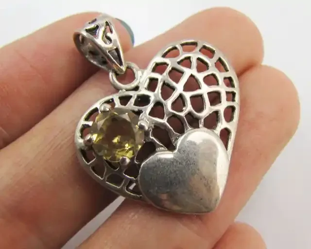 20 Cts Hear tshape Citrine set in silver Pendant MJA 954