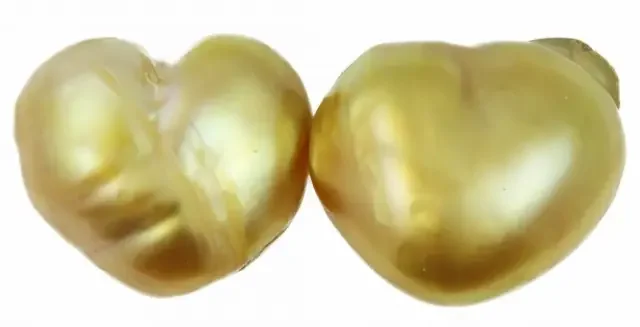 21.8 Cts Golden Love Heart Shape Natural Pair Pearls PPP931
