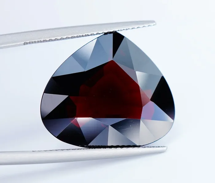 22.01 Ct. VVS Natural Reddish Orange Garnet Spessartite – ALGT Certificate