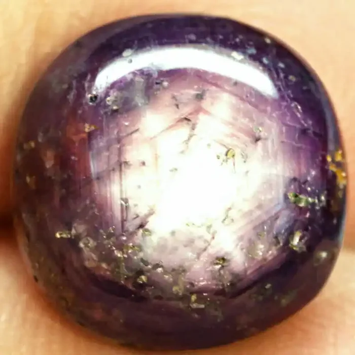 22.05 Carat Rugged Star Ruby – Gorgeous