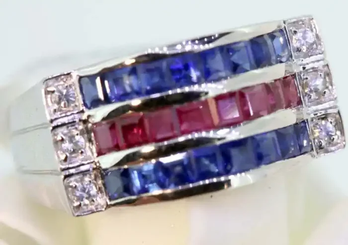 24.55-CTS BLUE SAPPHIRE RING BLUE , WHITE AND PINK SG-2757