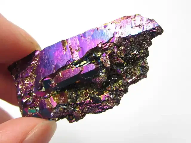 25.3 CTS STUNNING TITANIUM TREATED CRYSTAL MS1659