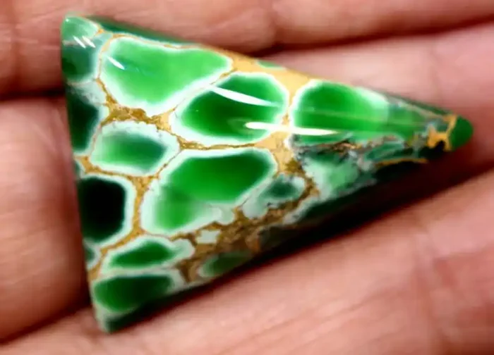 25.40CTS VARISCITE GEM GRADE AUSTRALIAN -TBM1624