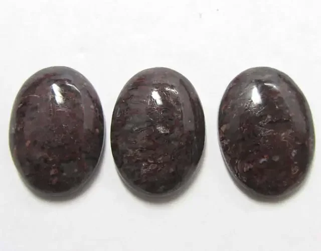 28.15 CTS DINOSAURS CABS FROM UTAH MS1367