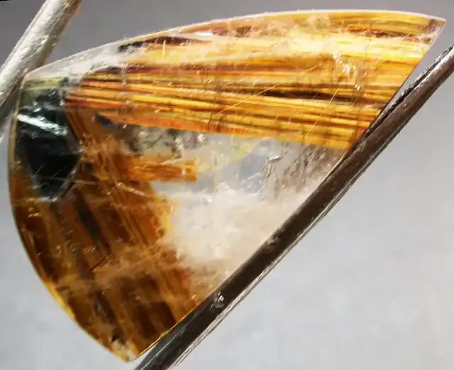 28.70 CTS QUARTZ RUTILATED STAR BURST [ST7438]