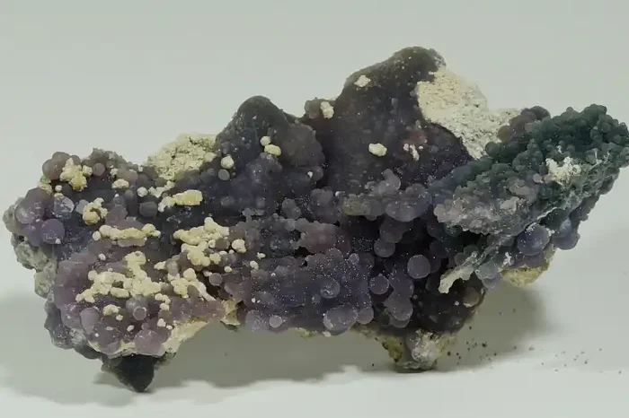 289 GRAM NATURAL INDONESIAN GRAPE CHALCEDONY SPECIMEN -E63-