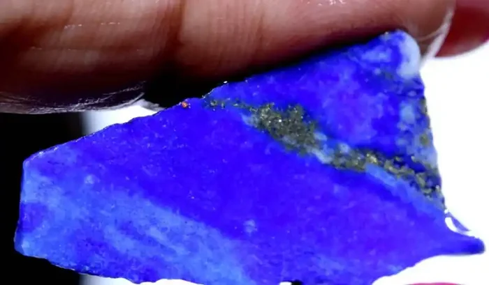 29.95 CTS LAPIS LAZULI SLICED ROUGH RG- 5461