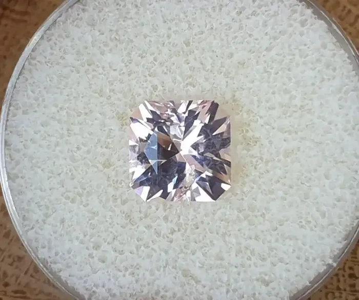 3,65ct Pink Morganite – Master cut!