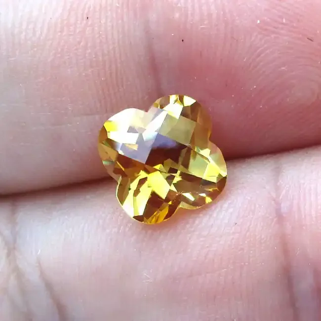 3.94cts Golden Yellow Citrine Flower Checker Board Shape