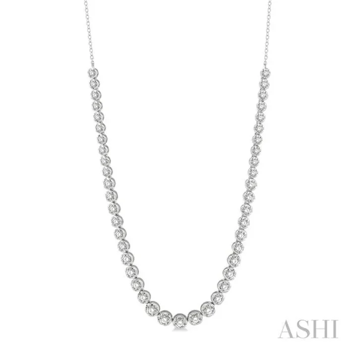 3 Ctw Round Cut Diamond Illusion Necklace in 14K White Gold