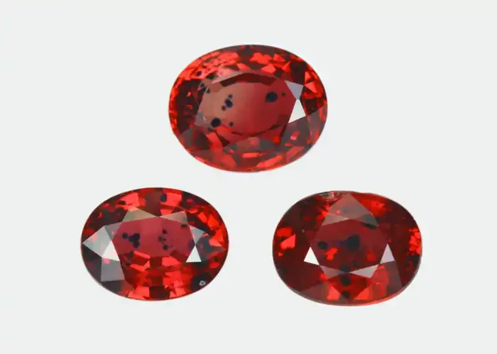 3 pcs. SONGEA Ruby, Exceptional Colour, Matching set for Earrings and ring.