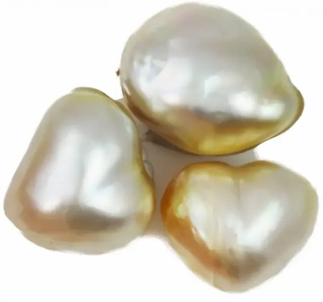 30.3 Cts Golden Freeform Shape Natural 3 Pearls PPP935
