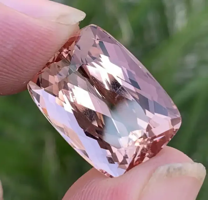 30.45 carats imperial Natural topaz Gemstone