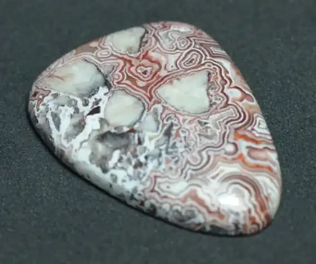 31mm designer cut Mexican Red Lace Agate AAA Gemstone 31 by 22.5 by 5mm