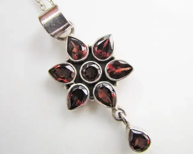 32Cts Cluster Garnet set in Silver Pendant MJA 1037