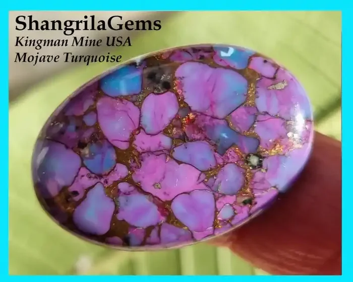 32mm Mojave Turquoise cabochon oval 32 by 21 by 5mm 35ct