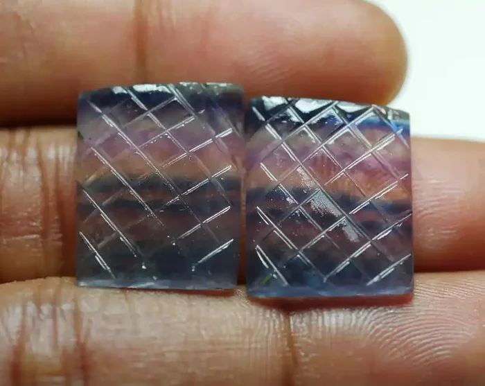 33.200 CRT BEAUTY FLOURITE PAIR CARVING