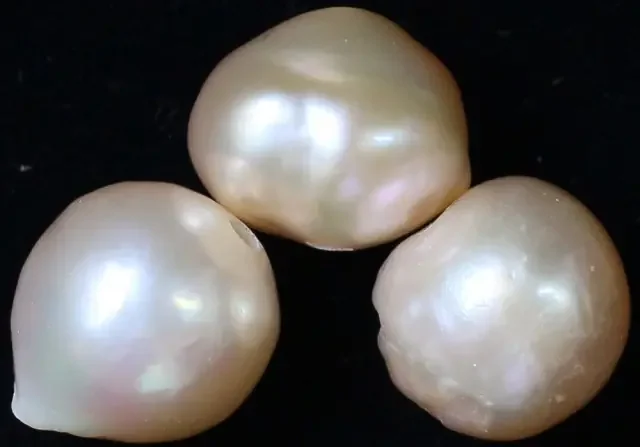 34.10 cts 3 natural Apricot Pearls PPP 798