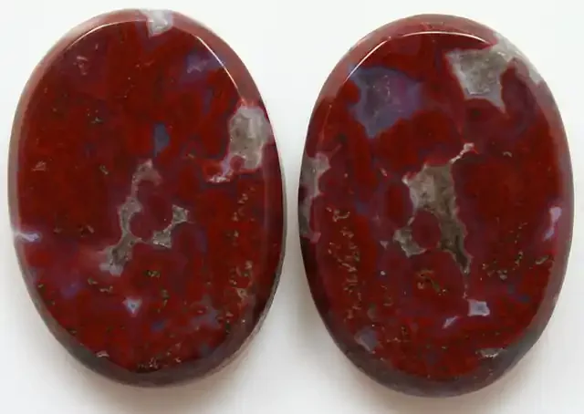34.75 CTS PLUM AGATE PAIR PAUL BUNYAN CALIFORNIA AREA