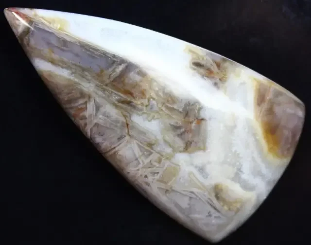 36.85 CTS AGATE POLISHED STONE GREAT RANGE IN STORE