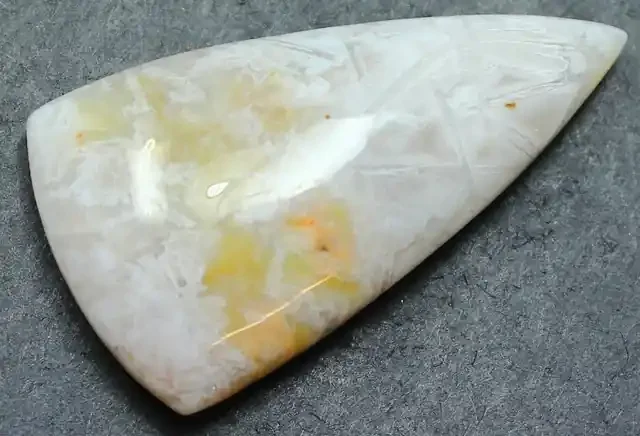 37.25 CTS SAGENITE AGATE CABOCHON STONE FROM OLD COLLECTION