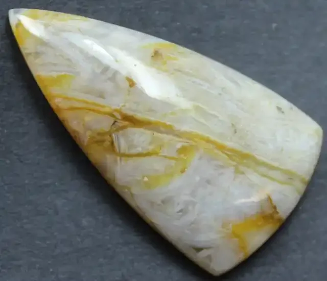 38.40 CTS SAGENITE AGATE CABOCHON STONE FROM OLD COLLECTION