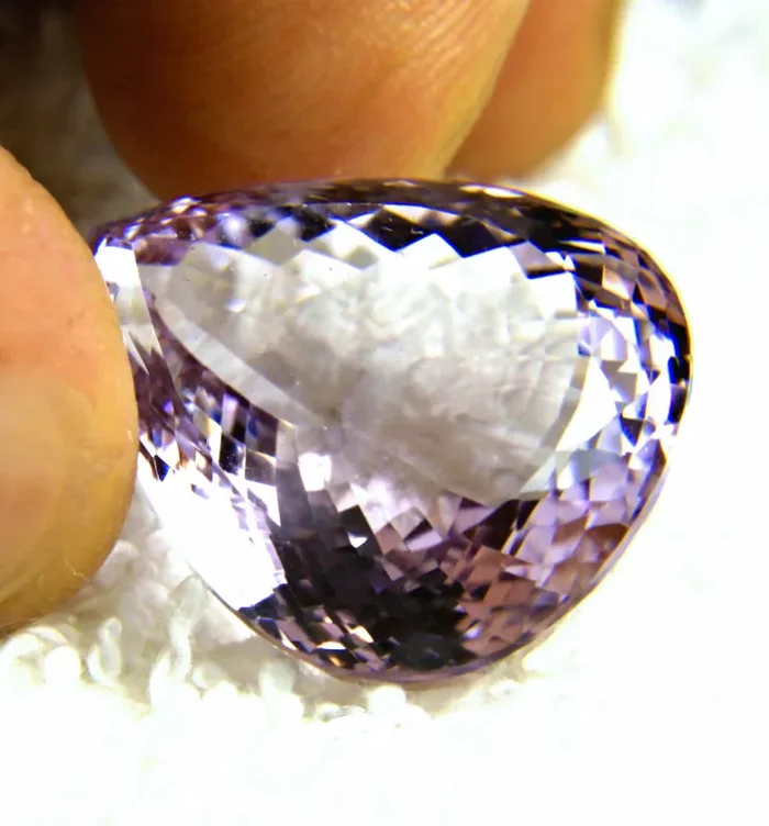 38.5 Carat VVS Light Purple Brazil Amethyst – Gorgeous