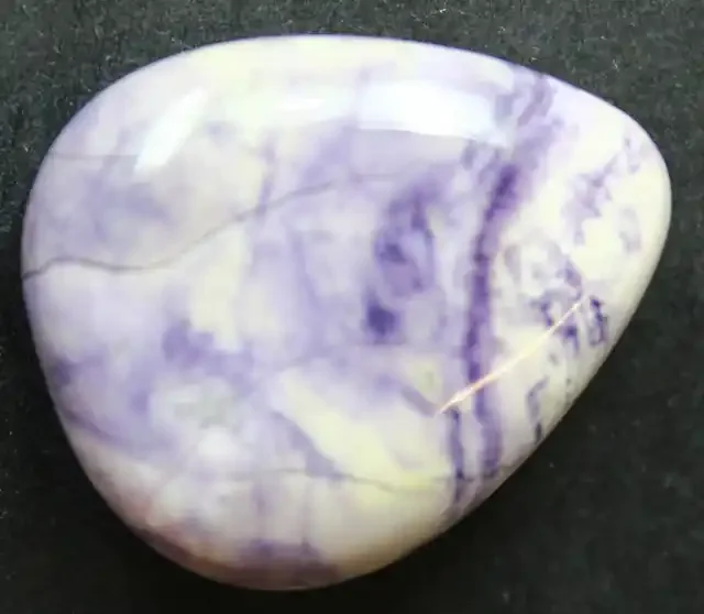 39.05 CTS TIFFANY STONE CABOCHON TOP POLISH
