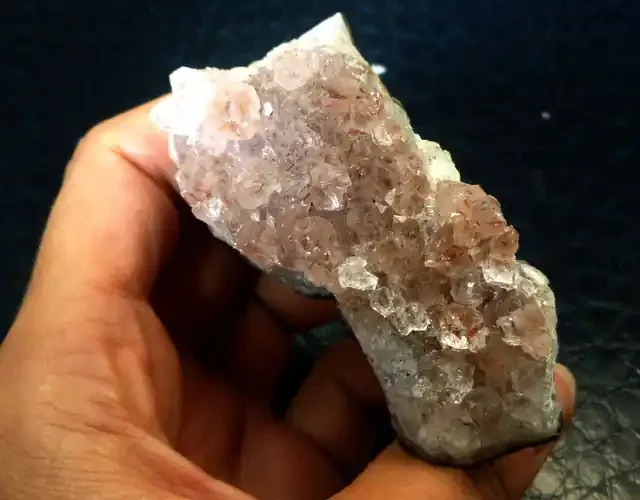 390 CTS MOROCAN AMETHYST SPECIMEN RT 2126