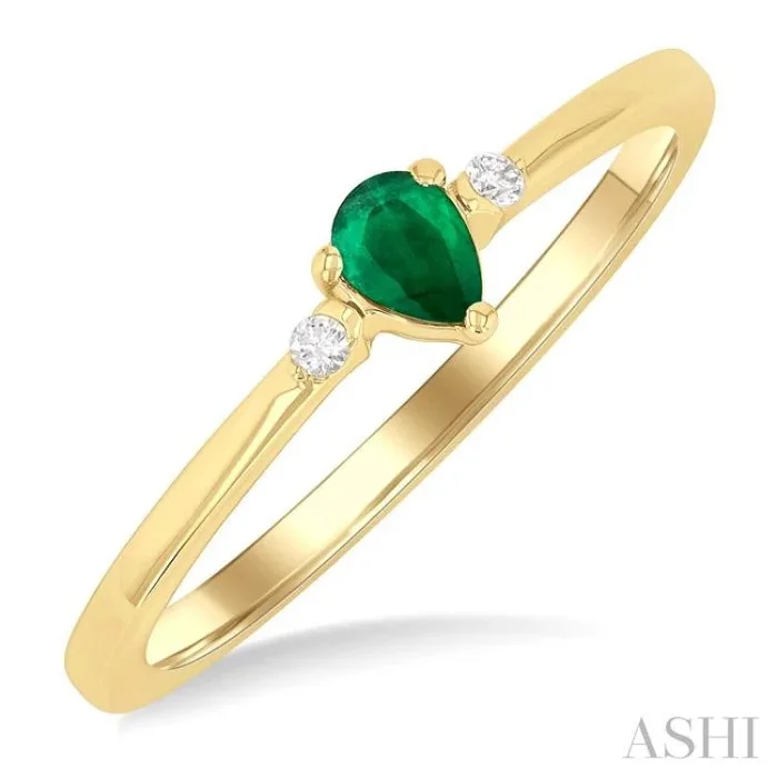 4×3 MM Pear Shape Emerald and 1/50 Ctw Petite Round Cut Diamond Fashion Ring in 10K Yellow Gold