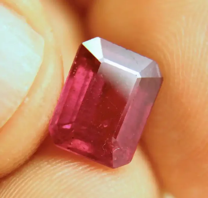 4.60 Carat Fiery, Vibrant Ruby – Gorgeous