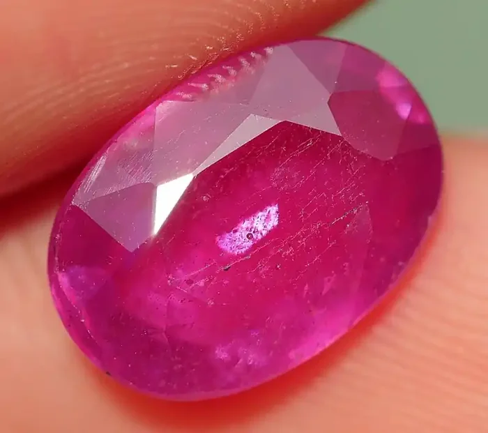 4.65 CRT LOVELY NICE PINKY CLEAR MADAGASCAR RUBY