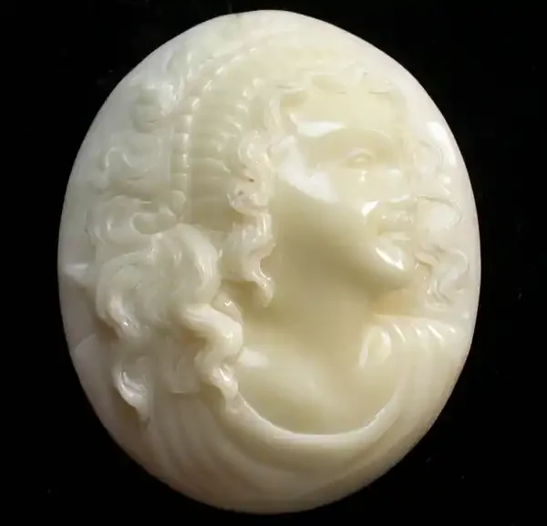 41.65 CTS IVORY FROM PALM QUALITY CARVING [MGW424]