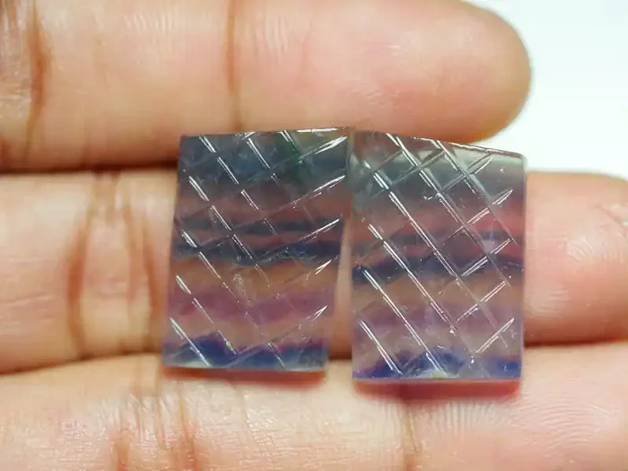 42.120 CRT 2 PCS PAIR BEAUTY FLOURITE PAIR CARVING