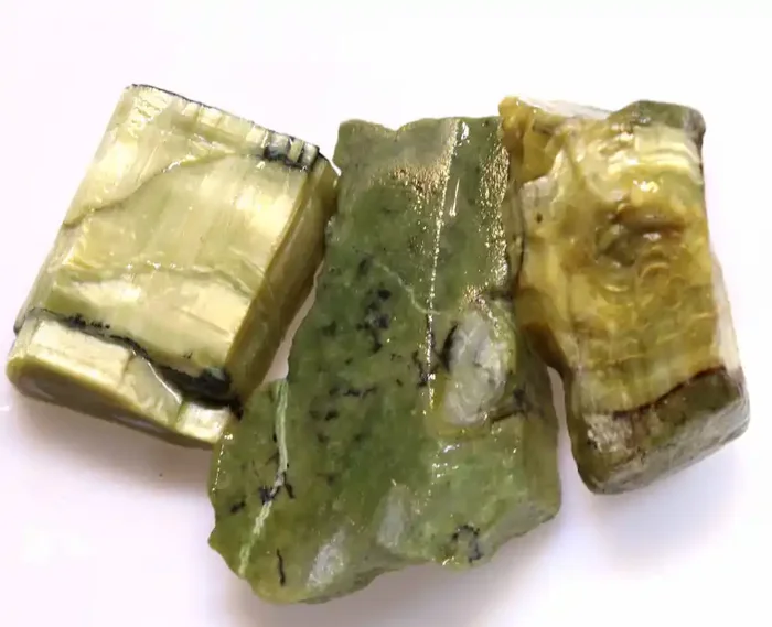 42.25 SEREPHINITE ROUGH PARCEL ADG-450